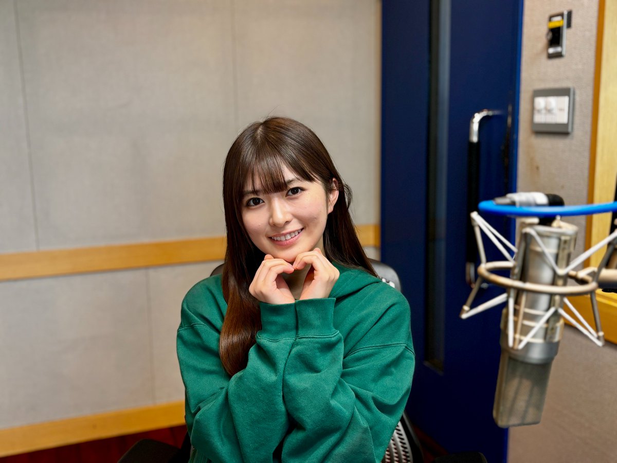 aya78MHz's tweet photo. このあと24時からはBAYFM ”乃木坂46小川彩のbabybabymaybe”         
🤍セレモニアルピッチのフォーム⚾️
🤍 先輩が優しい
🤍座長として挑んだ42ndSGアンダーライブを振り返ります🧭
#小川彩 #乃木坂46 #ベビベビメイビー 
https://t.co/K1eMeOtgBx https://t.co/ztJyjhGYot