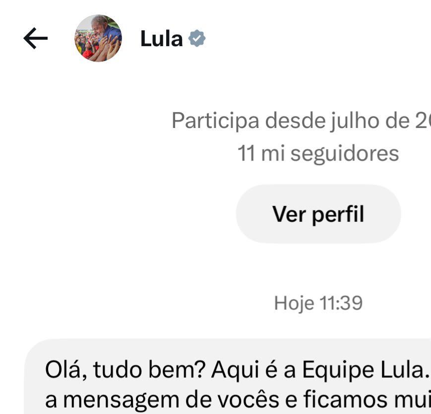 dualipabrasil's tweet photo. SEPARANDO NOSSO LOOK PRA FAZER HISTÓRIA! @LulaOficial ❤️ https://t.co/xYBHcio0Oo