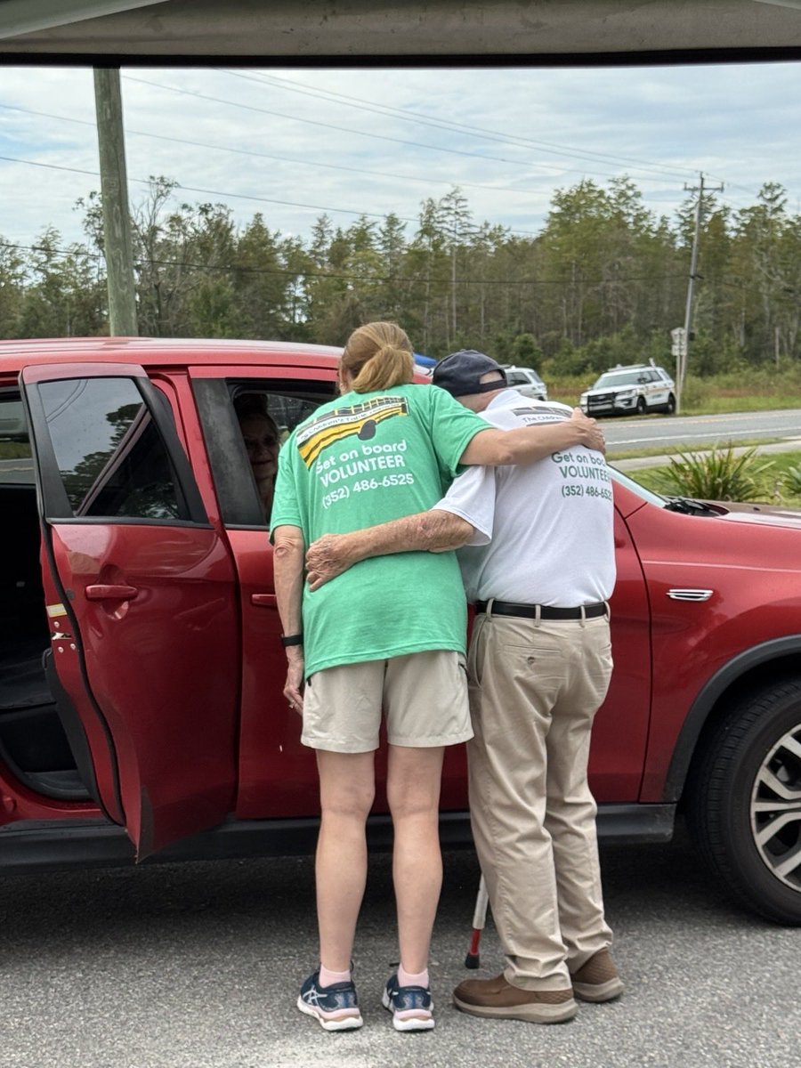 GwenGraham's tweet photo. Grateful to spend this morning at The Children’s Table in Bronson, helping distribute food and connecting with Levy County families. Serving the people is what this journey is all about.😊

An especially meaningful part of this morning was hearing 97-year-old founder Bill Brown share memories of knowing my parents and predicting my father Bob Graham’s victory in his race for governor. This morning, he endorsed the Jolly–Graham ticket, making this visit even more special.

Thank you, Bill, for your support and for feeding hundreds of our neighbors each week. Your lifetime of service is an inspiration. 💙🇺🇸