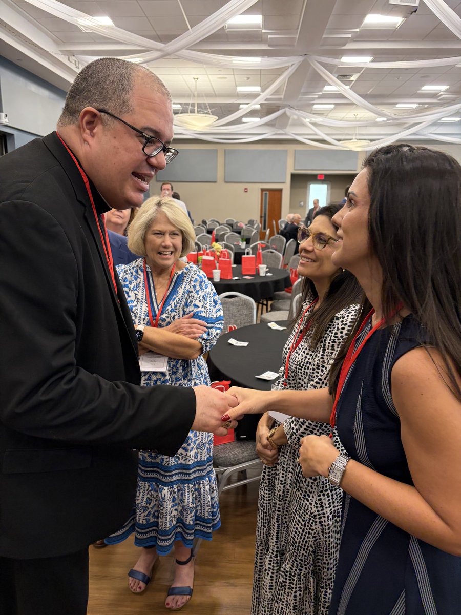 SearcyTalk's tweet photo. Our firm was honored to sponsor the Red Mass and brunch organized by The Guild of Catholic Lawyers of the Diocese of Palm Beach. The #RedMass is celebrated annually to honor and bless all who work in the judicial system. This year, the Mass was given by the new Bishop of the Diocese of Palm Beach, the Most Reverend Manuel de Jesus Rodriguez.