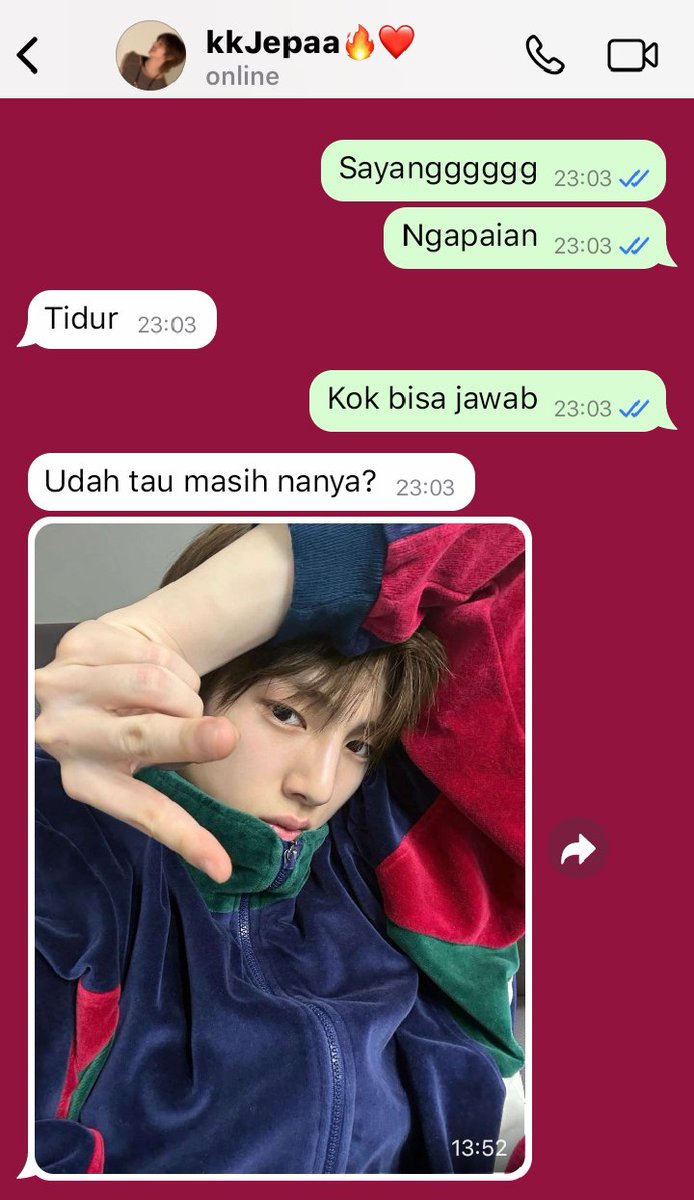 IanGoesMissing's tweet photo. A sapphic #hoonhyeon AU 🌹 https://t.co/s93bluAP7R