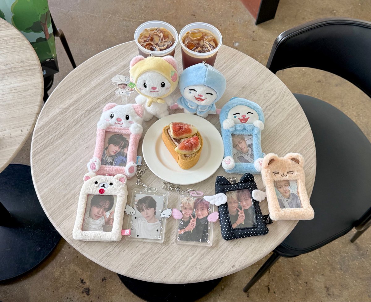 svirhn's tweet photo. ㅌㅇㅅ만큼 아랑하는 여자와의 데이트입니다 https://t.co/Ey65s2dxld