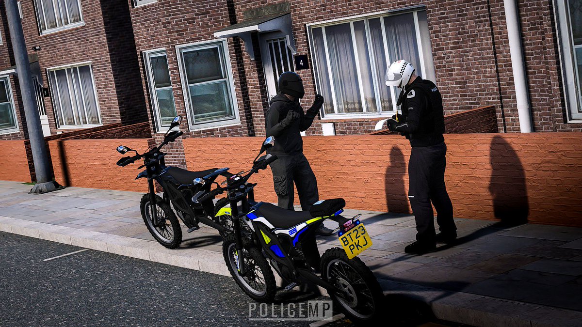 PoliceMP6's tweet photo. MET teams were recently out on our Surrons on an operation targeting  phone theft  (📸 J.Larkin) 

Join today at https://t.co/DYXcsXlC8I
#PoliceMP #FiveM #FivemRP #FiveMRolePlay #GTA5 #GTAOnline #GTA #GTAV #RolePlay #FiveMHighlights #FiveMGTA #GTARP #Online #GrandTheftAuto https://t.co/3syOTywMrm