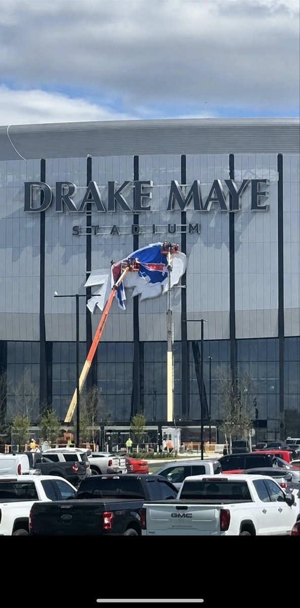 celtics1824's tweet photo. @Patriots W this 1 better https://t.co/pd6Lqr5gdX