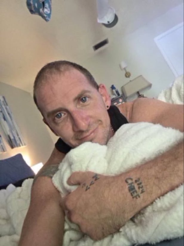 GristolCider's tweet photo. Come lay with me https://t.co/82fesVGBDS