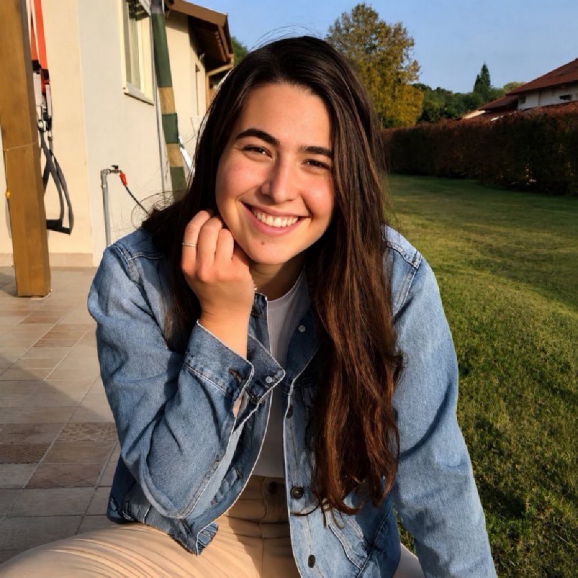BiBistPowess's tweet photo. Tahir Bira  22  Old 
when she murdered by Hamas together with her entire family in their home in Kibbutz Be’eri on October 7.

Don’t forget her.🥀🕯️ https://t.co/H0xj2TPng4