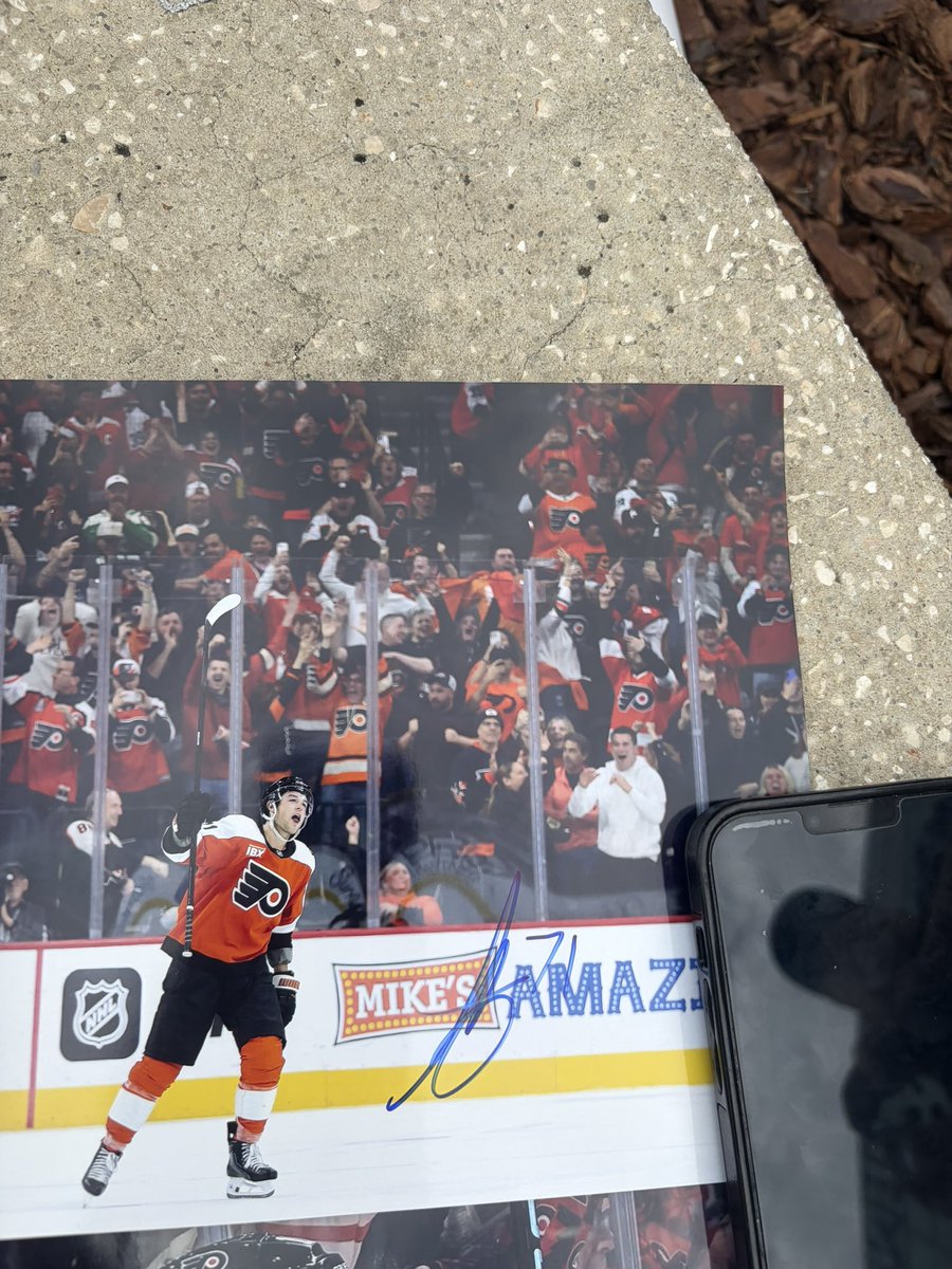 20SavedMyLife's tweet photo. Love you flyers https://t.co/yVOcbVyGu8