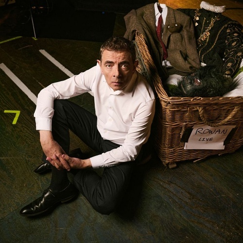 EntertainMeHub's tweet photo. Rowan Atkinson returns to the West End stage with new show in February 2027 - #RowanAtkinson #RowanLive
Read the full article here: https://t.co/VNgRJrNo1P
More on https://t.co/69x5ZeTqaI https://t.co/8S8teFqgUa