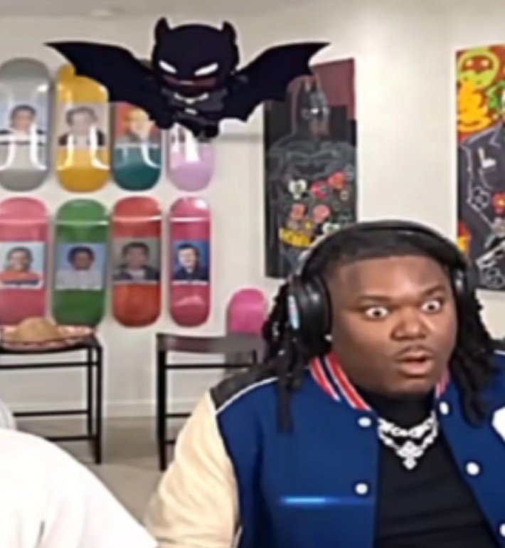 tupacthegoatfrr's tweet photo. me acabo de enterar que lucki es el de este clip carti hijo de puta que no te cruce por zona sur https://t.co/Bx30WPu8Od