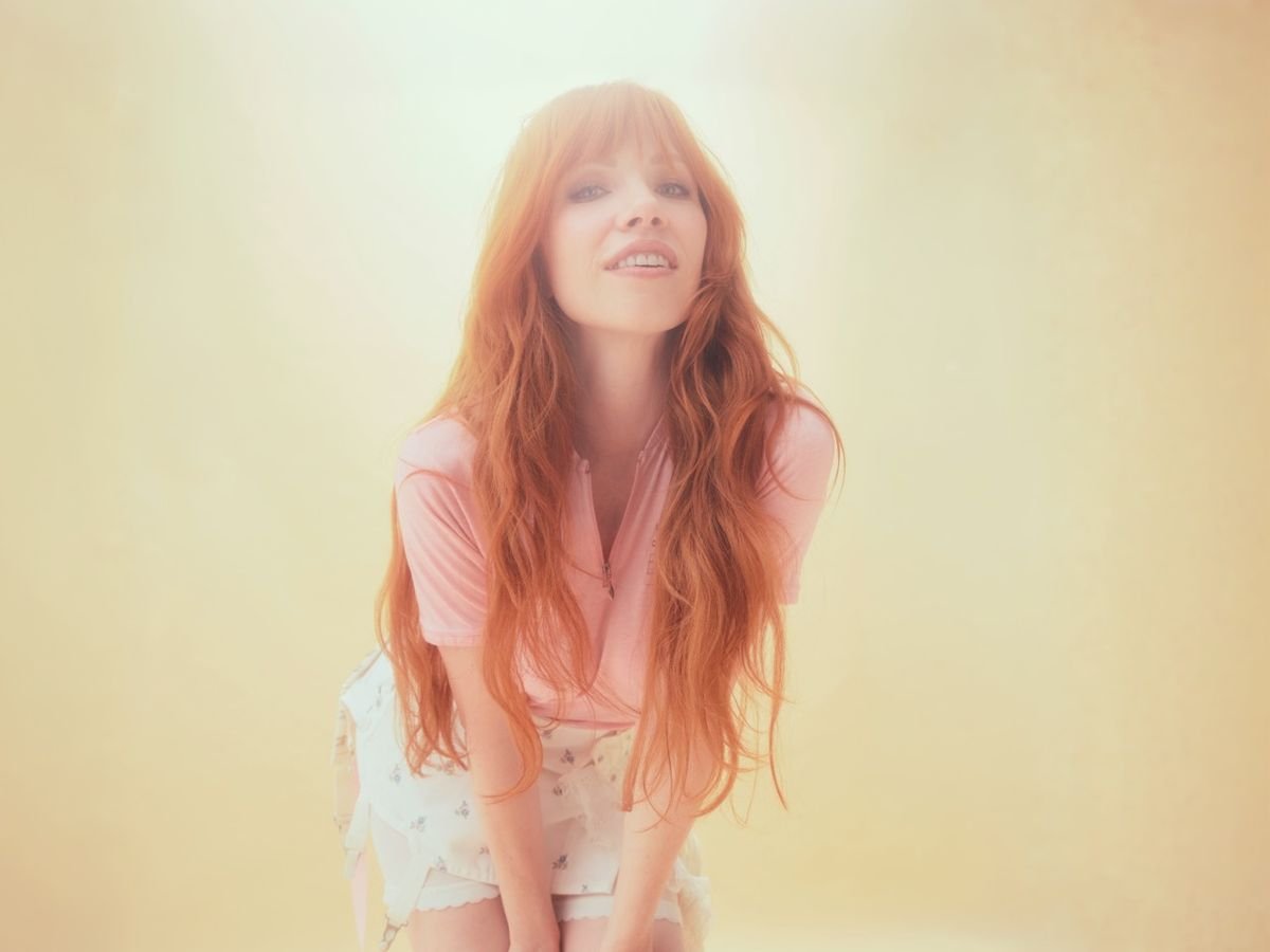 emohoetion's tweet photo. carly is such a ki for swiping a quick $15 off the gays for the digital exclusive only to officially release both the japanese tracks anyways KAJFISJFIWJFIEKFKDK....*×**÷*÷?÷?÷?÷?@&amp;£>@# https://t.co/yThGq9onvp