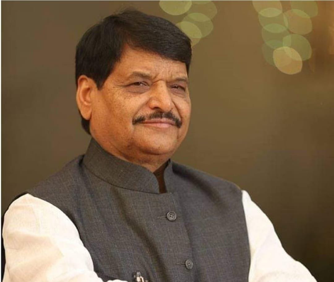 bstvlive's tweet photo. कन्नौज  : सपा महासचिव शिवपाल यादव कल आएंगे कन्नौज

➡️सुबह 11.30 बजे मकरंदनगर पहुंचेंगे शिवपाल यादव
➡️भागवत कथा में शामिल होंगे शिवपाल यादव

#Kannauj #ShivpalYadav #SamajwadiParty @shivpalsinghyad https://t.co/QmTgUd5TDd
