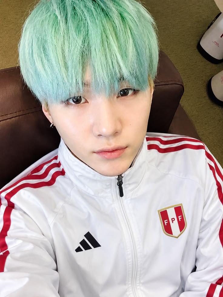 MayIsOverParty's tweet photo. Porque es tan difícil conseguir mutis only armys? Necesitooo mutisss https://t.co/iNiP4oN4l2
