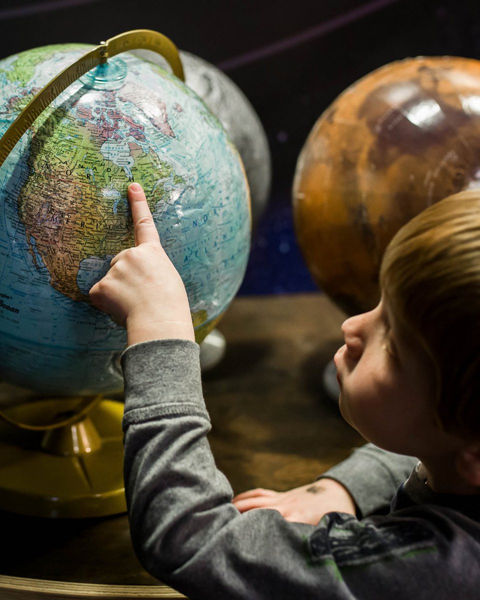 ScienceNorth's tweet photo. Le Club des petits sarraus bleus est de retour à Sudbury cet automne!

Venez rencontrer d’autres parents et personnes proches aidantes pendant que votre tout-petit se fait de nouveaux amis et découvre les merveilles des STIM par le jeu et l’exploration, avec un nouveau thème chaque semaine.

Le Club des petits sarraus bleus est un programme amusant de six semaines conçu pour les enfants de 2 à 3 ans et les adultes qui les accompagnent.

Les mercredis, du 4 novembre au 9 décembre | 9 h à 11 h

Vous venez avec un enfant plus jeune? Les enfants de moins de 12 mois participent GRATUITEMENT, et les enfants de 12 à 23 mois peuvent participer pour 5 $ de plus.

Les places partent vite, alors inscrivez-vous dès maintenant : https://t.co/JLwcOQrD51