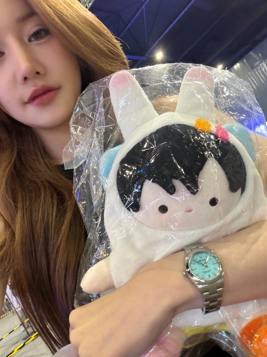 Benzkhaokhwan's tweet photo. ชั้นก็รักของชั้น เข้าจายบ้างม้ายย~ https://t.co/BXe37Kis4X