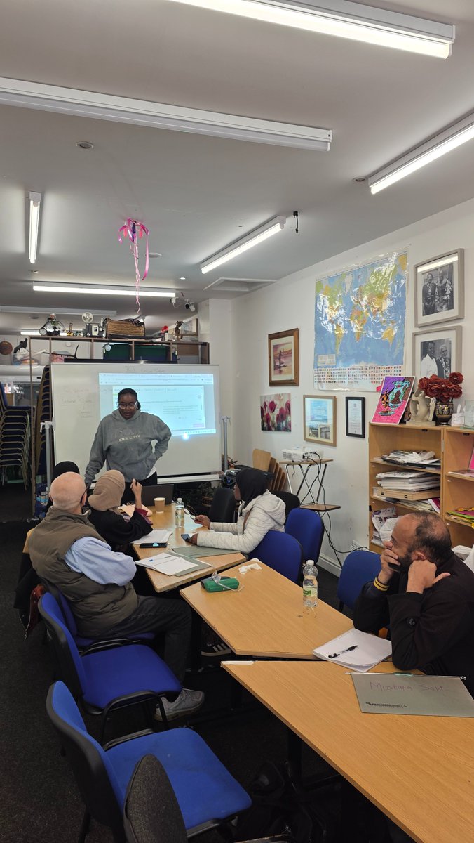 CAS_rochdale's tweet photo. Building safer digital citizens, one session at a time 💻
Today’s ICT session at CAS focused on helping our learners recognise online scams, spot red flags and stay safer from fraudsters and misleading information online.
#casrochdale #ictworkshop
#digitalsafety https://t.co/ljcwi1Fdck