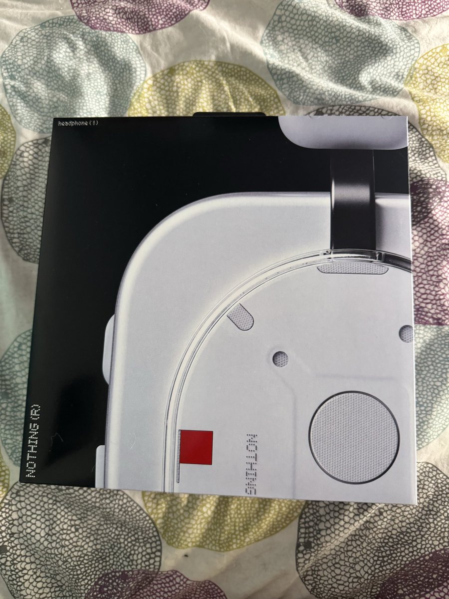 elobnrd's tweet photo. mon bébé est arrivé 🥹✨ https://t.co/BrBDLbs4mR