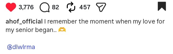 its_me_uaenarmy's tweet photo. The caption!!! 😭❤️ They're truly huge IU fanboys. I want @AHOF_official in IU's Palette, RIGHT NOW! 😭❤️ https://t.co/KASbqhpfzK