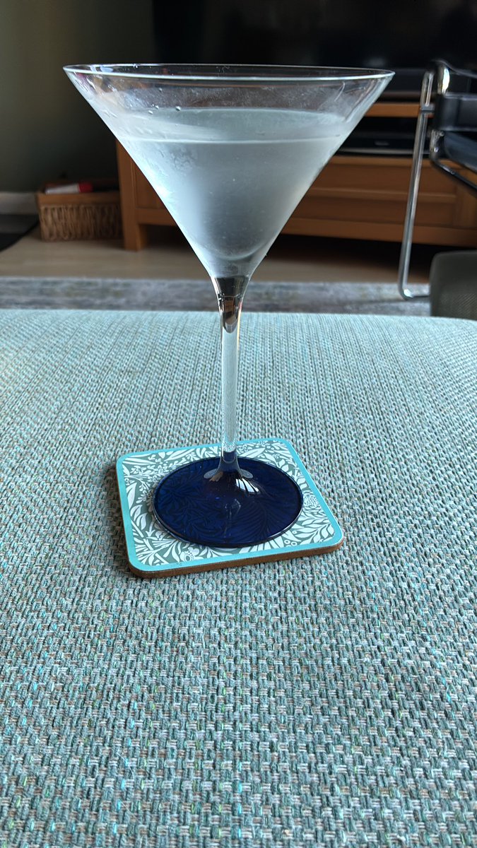 simon_steen's tweet photo. @LucyHunterB Then cheers! https://t.co/I4B3Af1Gvn