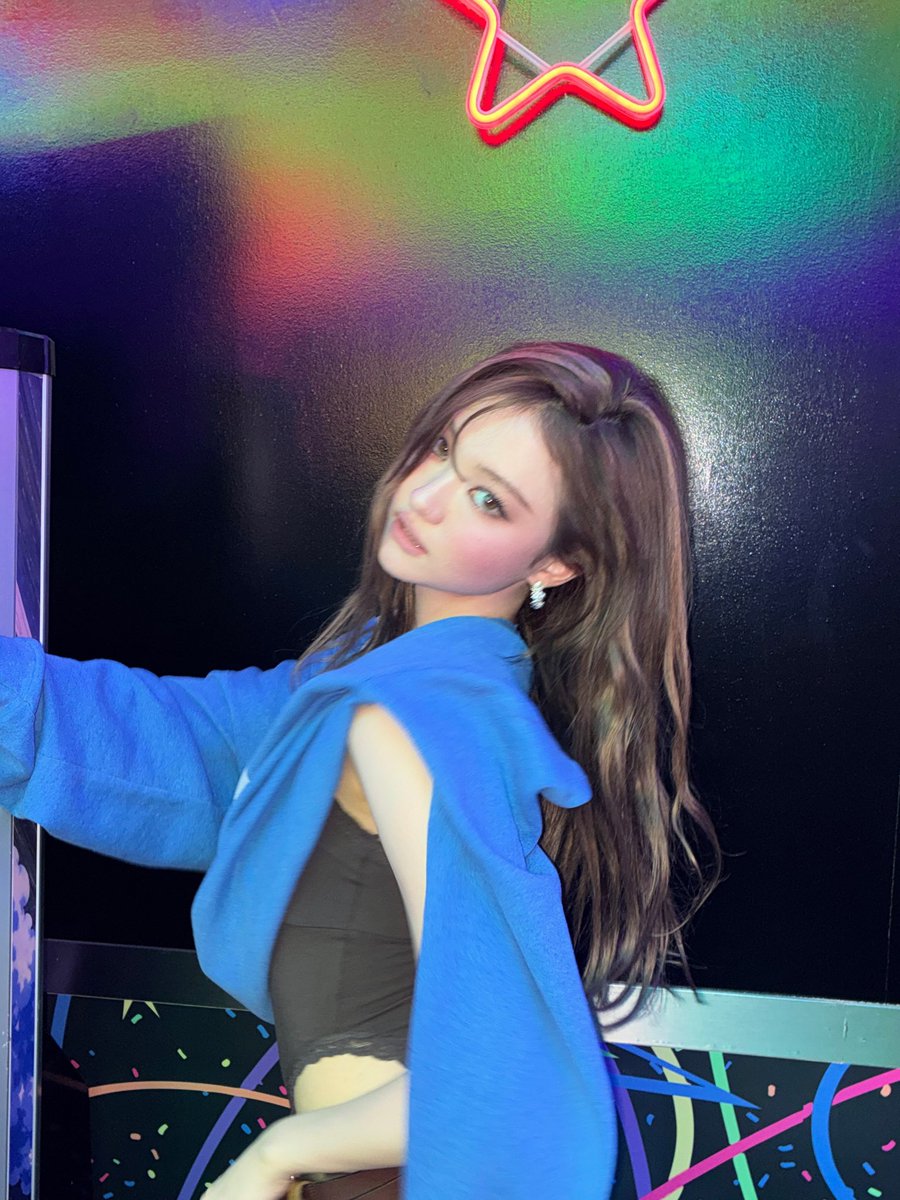 ellathailand's tweet photo. ★ - 261005 ELLA IG UPDATE 

“ game on
👾‼️🪩🦄🦋 “

#igella #ELLA
#MEOVV #엘라 https://t.co/cV23ah4efF
