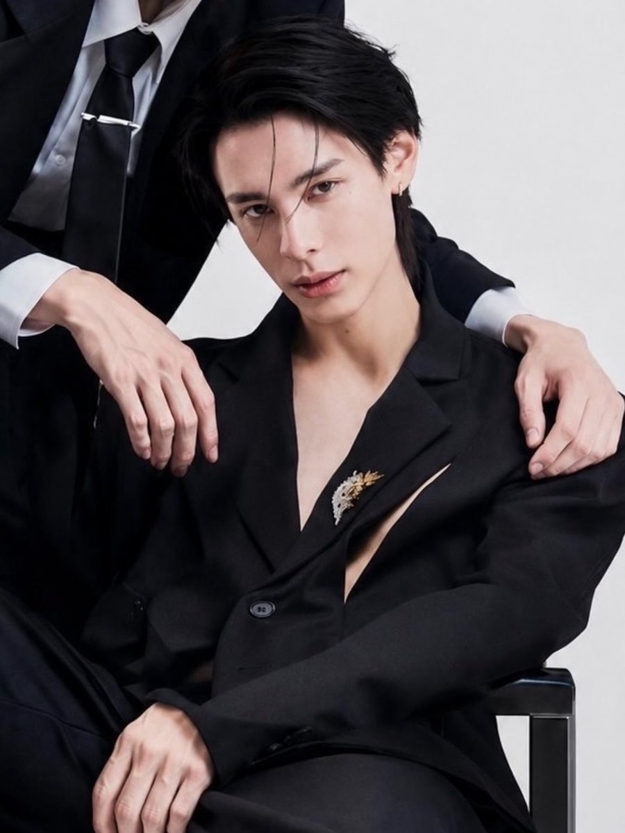 nomnombuck's tweet photo. ชอบมาก ถ่ายห่างกี่เดือนไม่รู้แต่สายตาดุกว่าเดิมมาก โคตรสวย ใครทำพี่อิงเสียใจ 😭

#FoolInlove https://t.co/dvUS73uk93