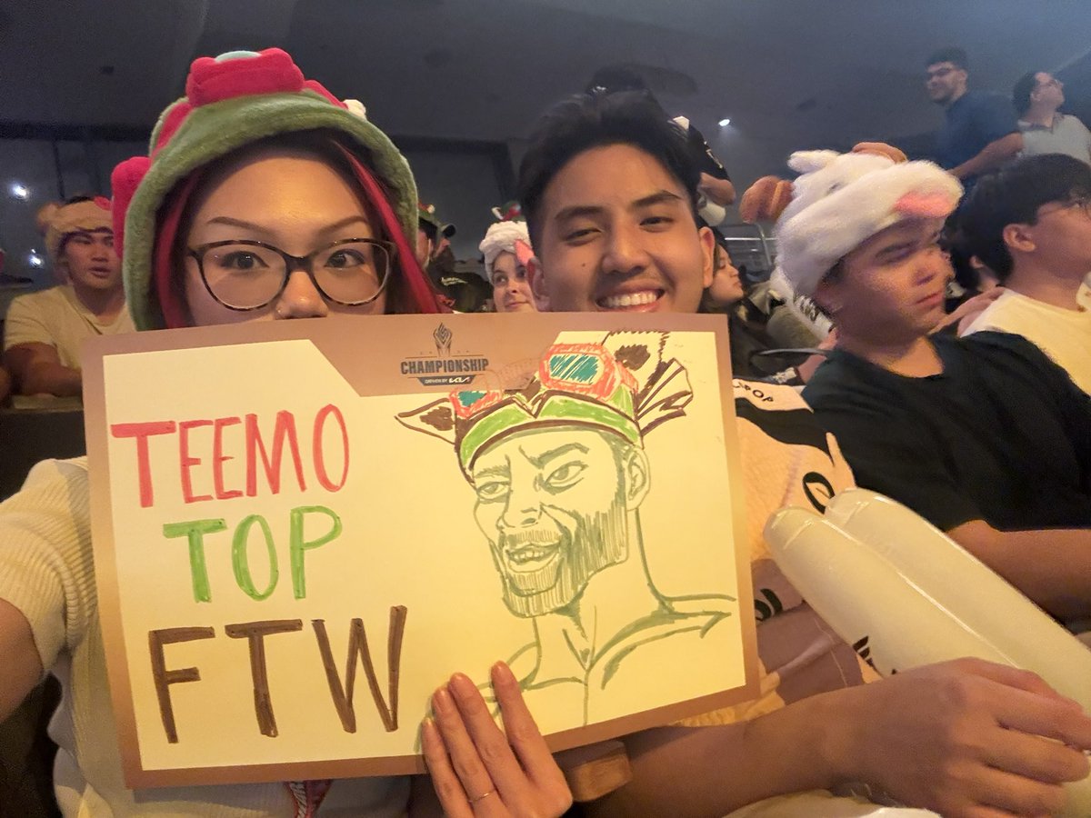 llaurajpeg's tweet photo. one day i will get to see my yordle on the stage… #lcs #lcsfinals https://t.co/JtxSnXvvEX