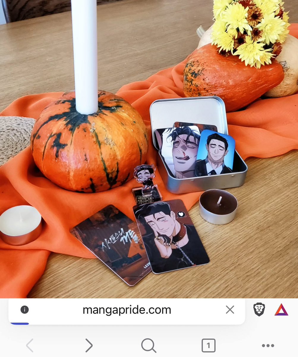 vincentbl019's tweet photo. Little Halloween vibe 🎃

°
°
°
°
°
#시시포스의개들 #thehoundsofsisyphus #blmerch #blmanhwa #yaoimerch #yaoimanhwa #yaoi #guwon https://t.co/jqYn8m4Qnj