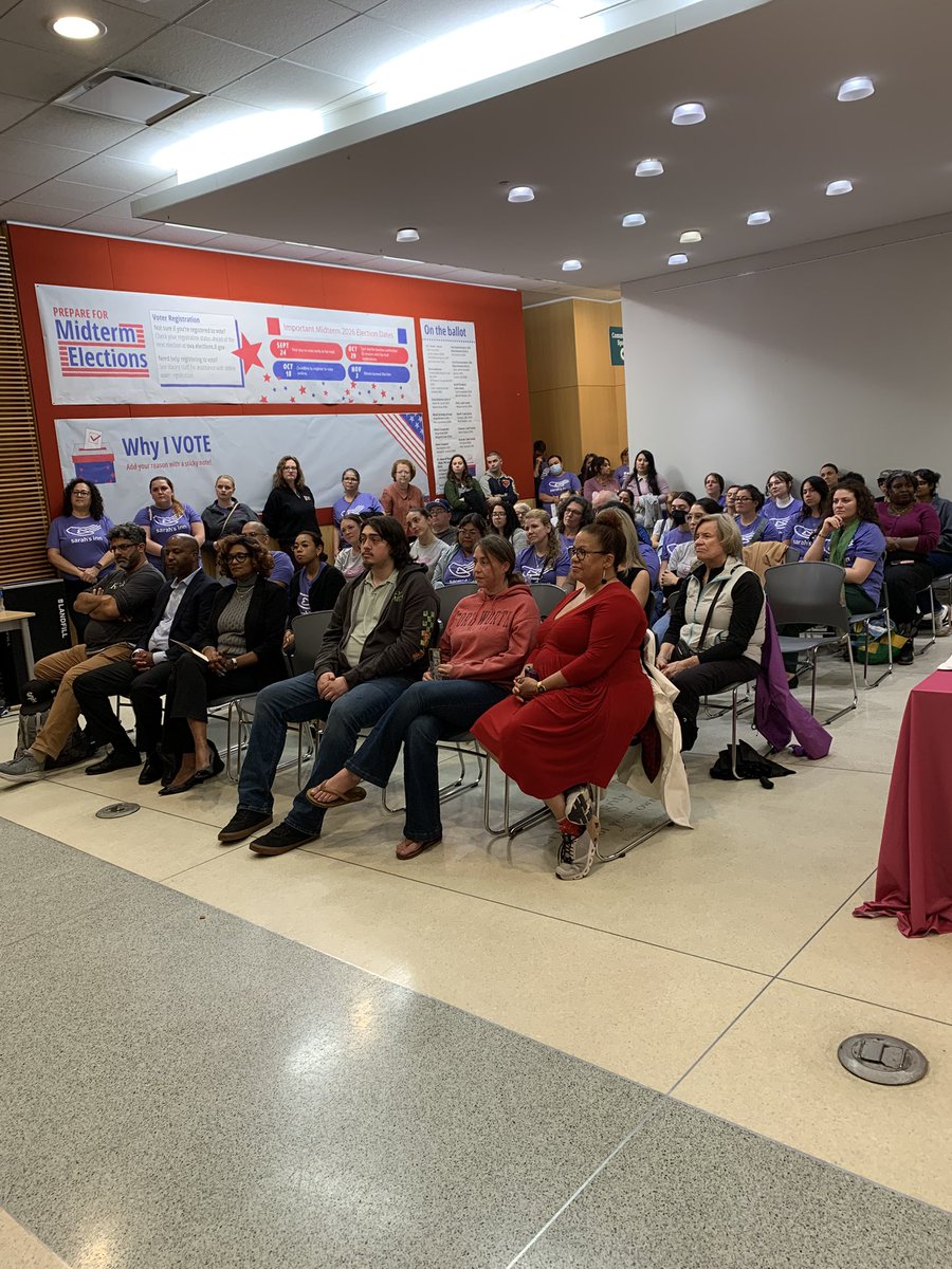 replilly78's tweet photo. Recently, i joined four fellow speakers at Sarah’s Inn’s Domestic Violence Kickoff at the Oak Park Public Library to raise awareness and discuss ways to better support survivors. Together, we must continue strengthening protections and building safer communities. 💜 https://t.co/7SsaokGCHg
