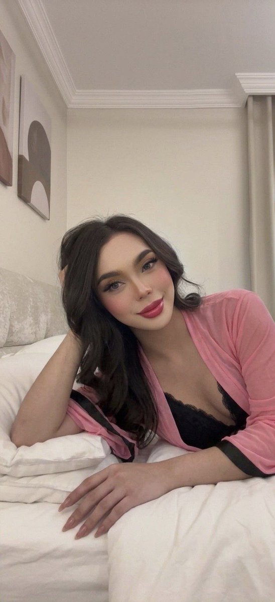 laura67ps5's tweet photo. #Ladyboy_khobar 
#ladyboy_dammam 
#Ladyboy_both_khobar
#ladyboy_saudi https://t.co/bRVpF3X4qz