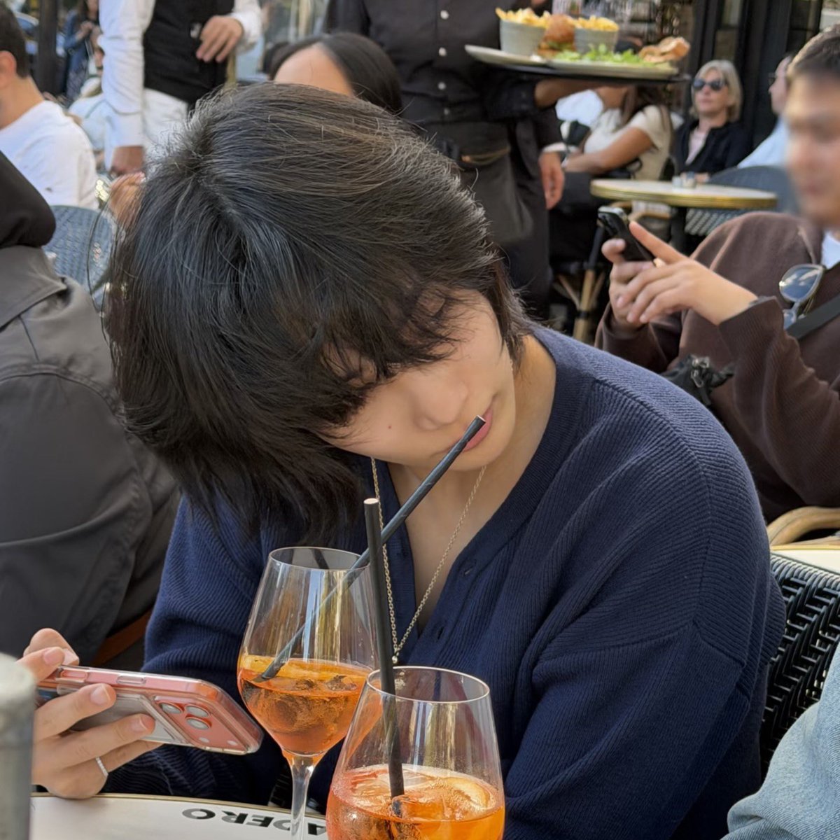 jeonghannisms's tweet photo. i cannot believe jeonghan just looks like this every single day. https://t.co/UU0uR5tzod