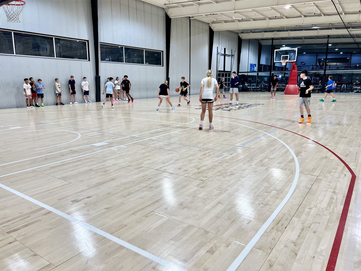 gvbacademy's tweet photo. Shoutout to our 3x3 players putting in real work. We’re using 3x3 to push their coachability, processing speed, decision-making, spacing, screening angles, advantage creation, and ability to make reads under pressure. Developing players who can think, communicate, and execute. 🏀 https://t.co/ZN6edtBfaM