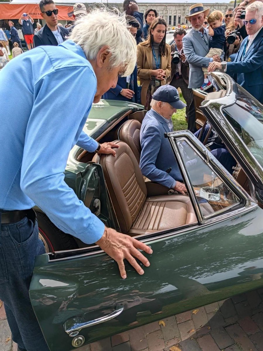 ChrisDJackson's tweet photo. 📺 You gotta love this. Yesterday, @JoeBiden spent the day at a car show in Newport with @jayleno, surrounded by the muscle cars he’s loved his entire life, including his beloved 1967 Corvette Sting Ray.
This is Joe Biden at his core. Just Regular Joe. A guy who genuinely loves cars, loves people, and seems happiest just talking shop and enjoying the moment.
After more than 50 years of public service and everything he’s been through, I’m glad to see him out there enjoying himself.
And even better, seeing people show him the love and appreciation he deserves.
The nation would be much better if we had more Joes and Jays in it. 💙🇺🇸
