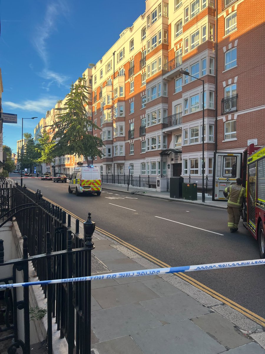 diary_june6931's tweet photo. @RBKC Is there anyone info on what’s going with this currently in Cheniston gardens and wrights lane ? https://t.co/Zz0u5HK6VZ