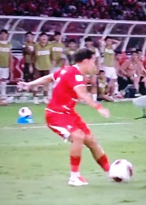 MiskinTV_'s tweet photo. Salah satu moment kunci pertandingan tadi adalah: NO LOOK PASS nya EGY MAULANA VIKRI https://t.co/32U3qCNU5J