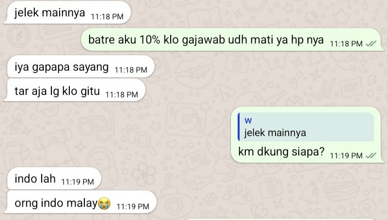 sidewakl's tweet photo. @muncorner lebih milih bola drpda call gua anj https://t.co/6DkwAz0K6Z