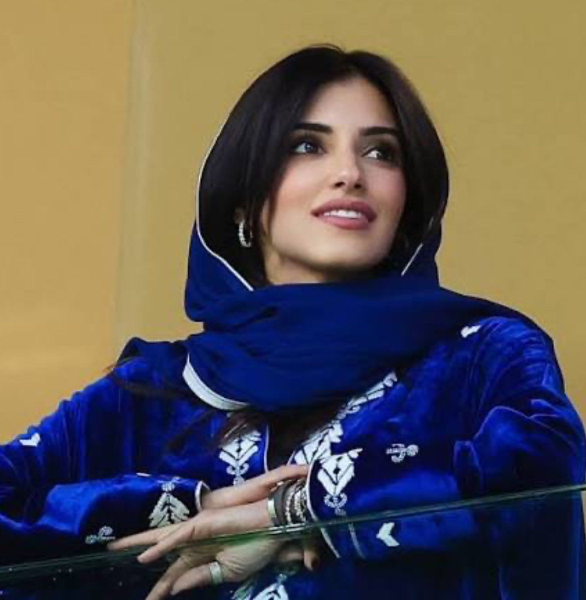 donttargue's tweet photo. #٢٠٣٠_بلا_نقاب5 #٢٠٣٠_بلا_نقاب 
قدوتنا أميراتنا بنات ال سعود❤️ الله يعزهم https://t.co/09O3wUAYiE