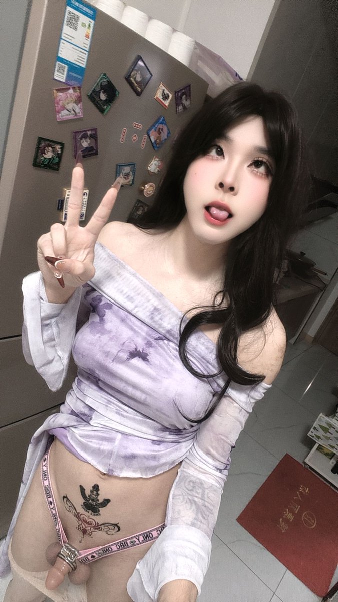 cdxy0's tweet photo. #sissy #男娘 #雌堕 平板安上幻肢真的很涩气诶，自己的不能用那就安个假的咯 https://t.co/VAvvWiFA4b