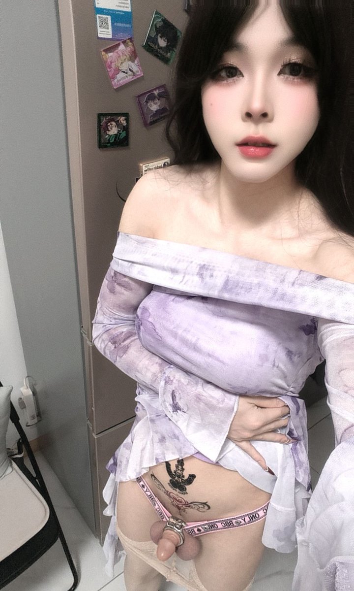 cdxy0's tweet photo. #sissy #男娘 #雌堕 平板安上幻肢真的很涩气诶，自己的不能用那就安个假的咯 https://t.co/VAvvWiFA4b