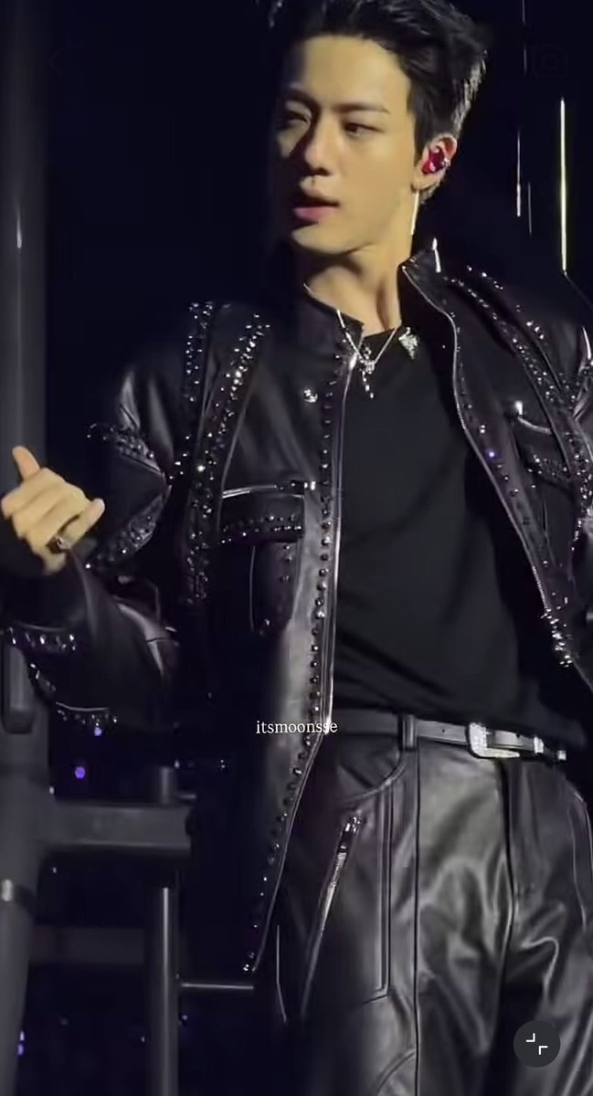 peach_ham1204's tweet photo. 머리 개짧았네 ㅠㅠㅠㅠㅠㅠㅠ 
아헐 ㅠㅠㅠㅠㅠㅠㅠ https://t.co/lzOaiaY1D5