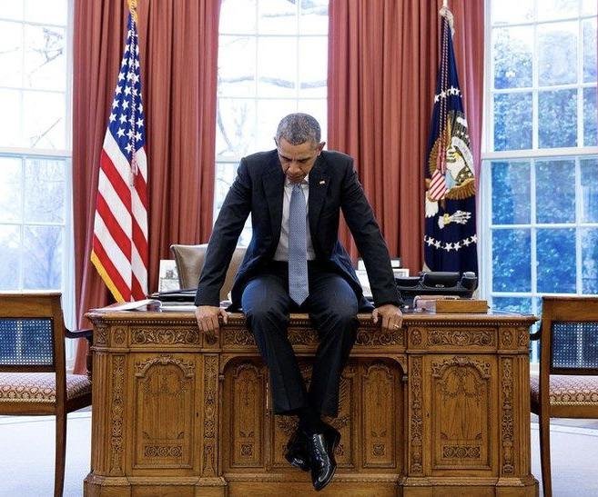 sunnyfrog6's tweet photo. Facty the type of teacher to hit this pose when the class fails a test https://t.co/WiFSumI1zF