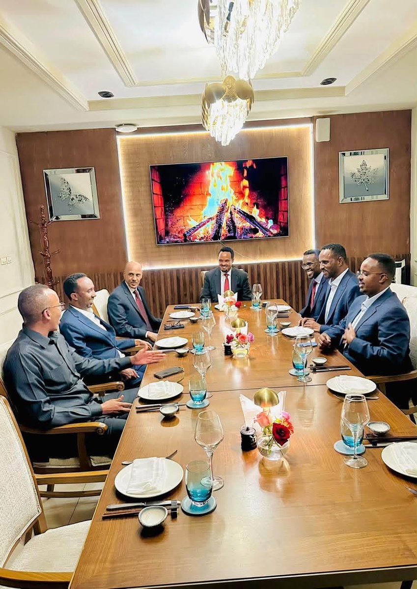 OgadenSoldier's tweet photo. Tonight in Addis Ababa, the leadership of the Somali Regional State hosted a dinner for Ahmed Shide, the newly elected Speaker of Ethiopia’s House of Peoples’ Representatives and the first ethnic Somali to hold the position. https://t.co/xpr0CJygqM