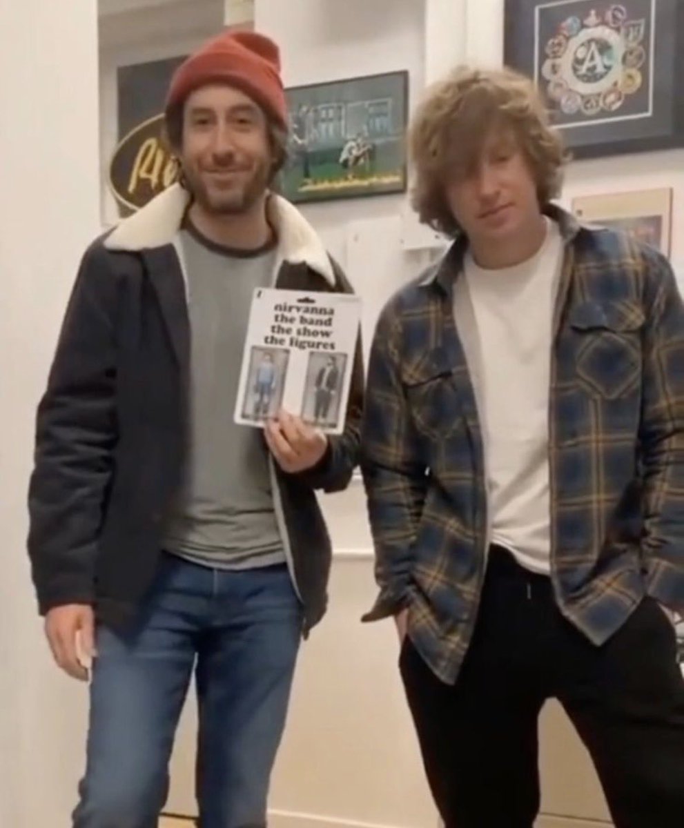 zoroshappytrail's tweet photo. i like when he looks like he was violently pulled out of a deep slumber and put into a situation https://t.co/52QmyTfHvL