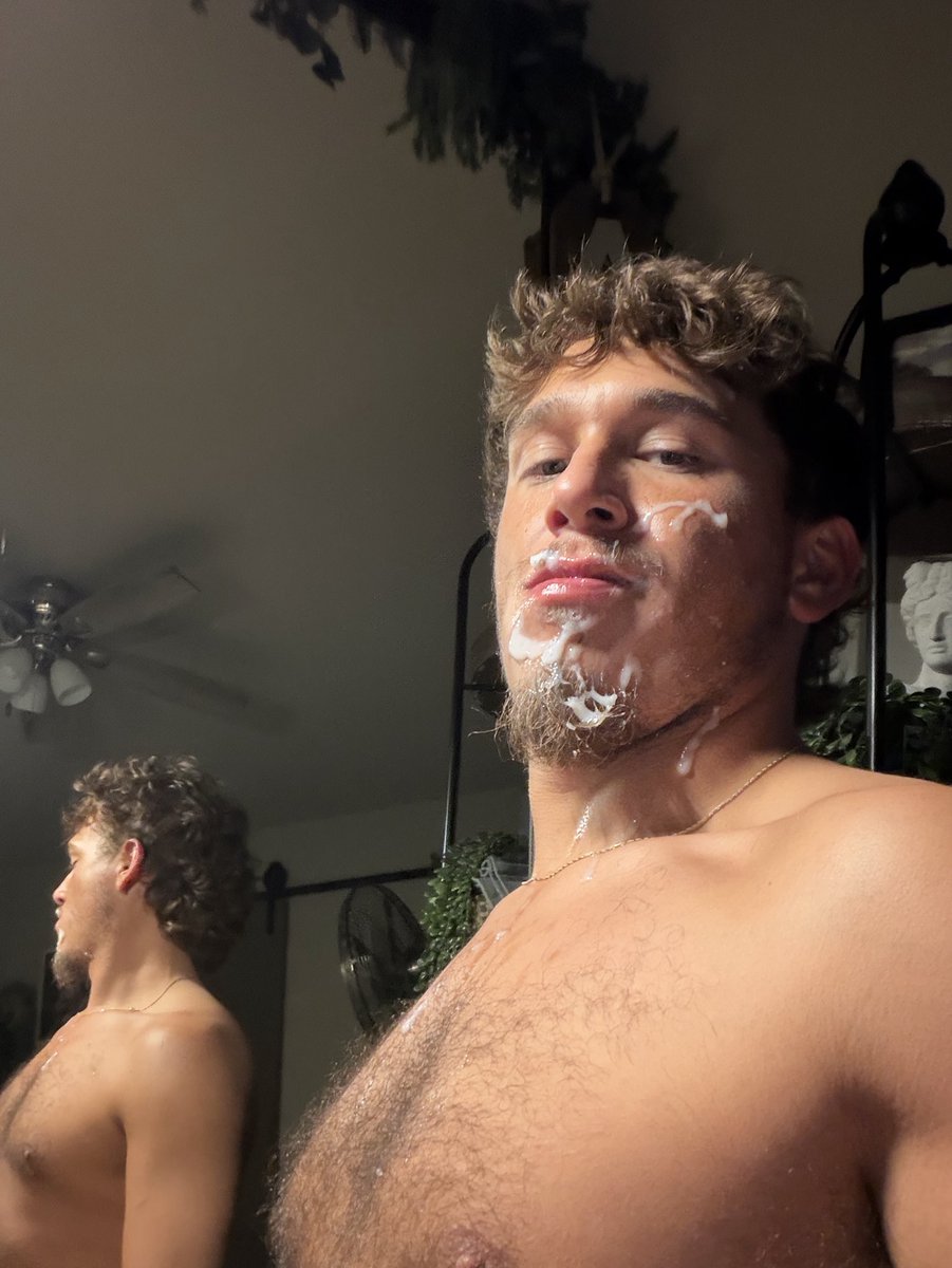 twitaj69's tweet photo. Can always count on bro to give me a good facial 💦💦 https://t.co/MzRwjp9OJv