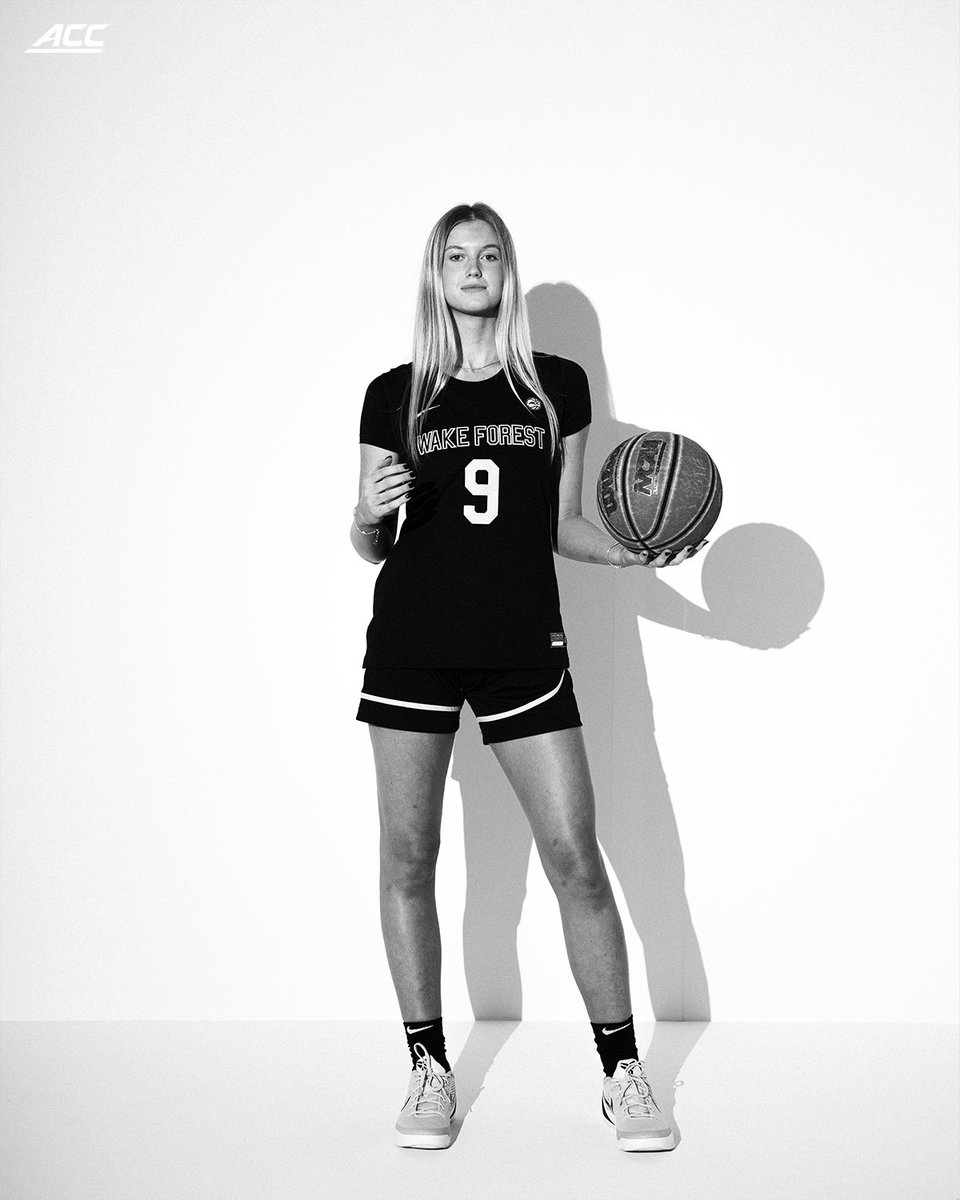 accwbb's tweet photo. A moment for the Deacs 🎩 https://t.co/oBSToQvApv