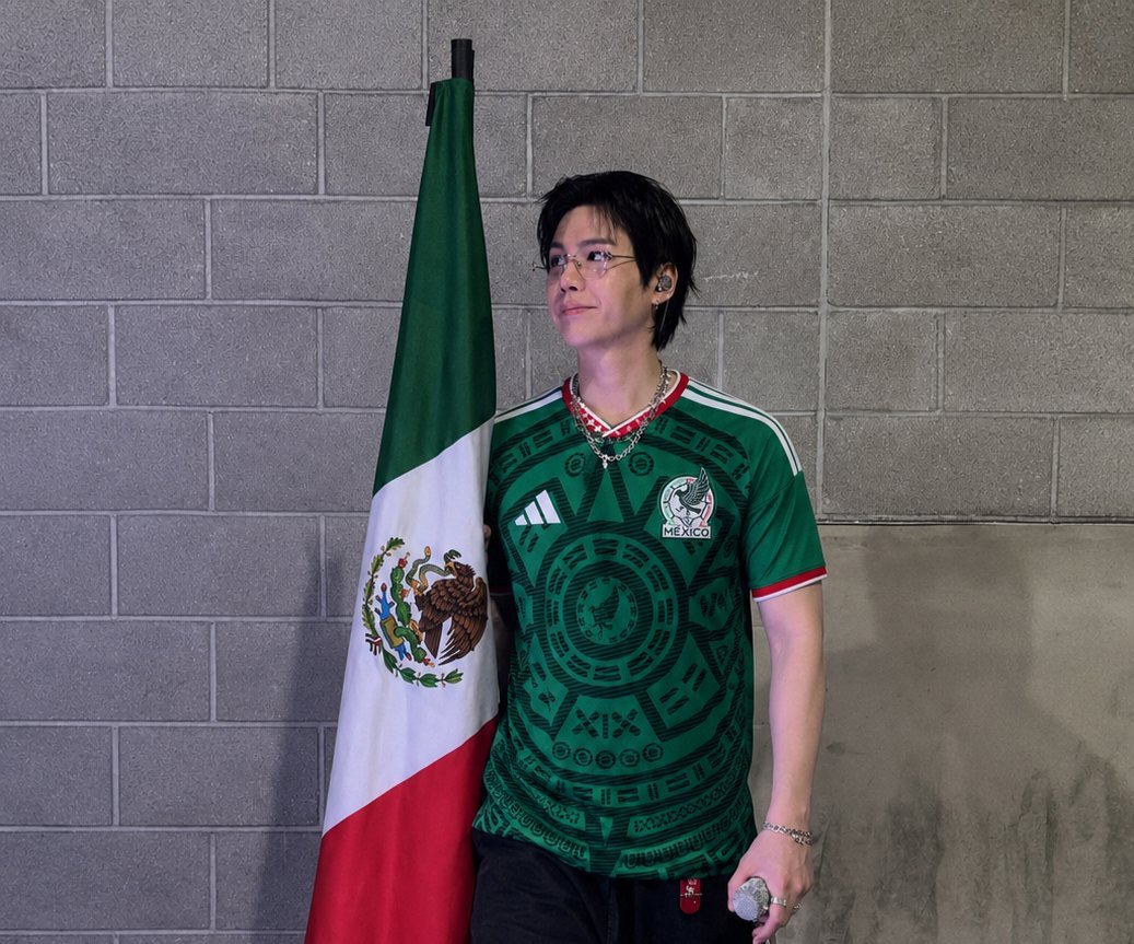thvhobies's tweet photo. TAE SE SABE DE MEMORIA SABOR A MI ESE ES MI MÉXICO CHNGDA MADRE ARRIBA OAXACA NO MAMES AMA A LOS PANCHOS NOS SACA COVER DE UNA https://t.co/68D5HmCkOL