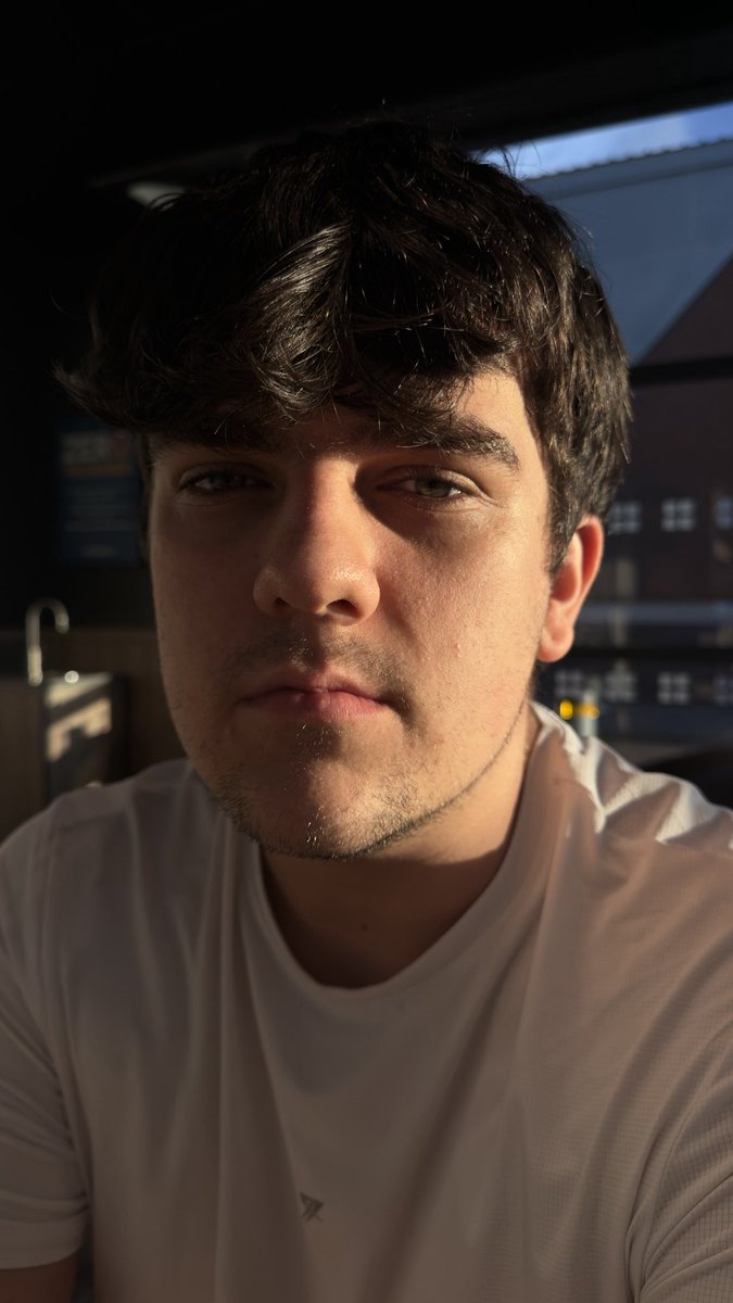 samphillipsX's tweet photo. Low Exposure 🖤🫶🏻
#GayUk #Gay #mlm https://t.co/PVXl6QK3rr