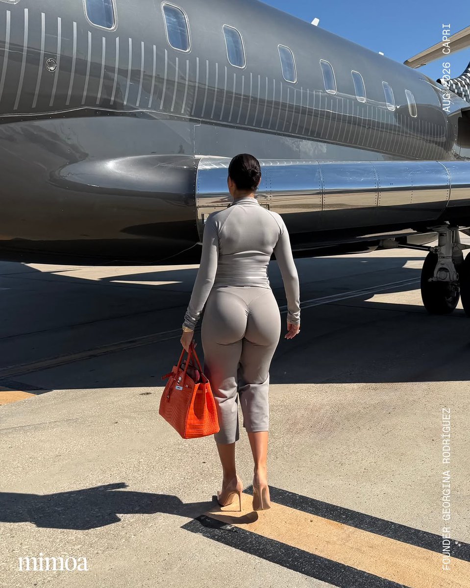 georginagio1994's tweet photo. 👑🫶 🛬
#georginarodriguez #georginagio https://t.co/uDIhPM4KS6