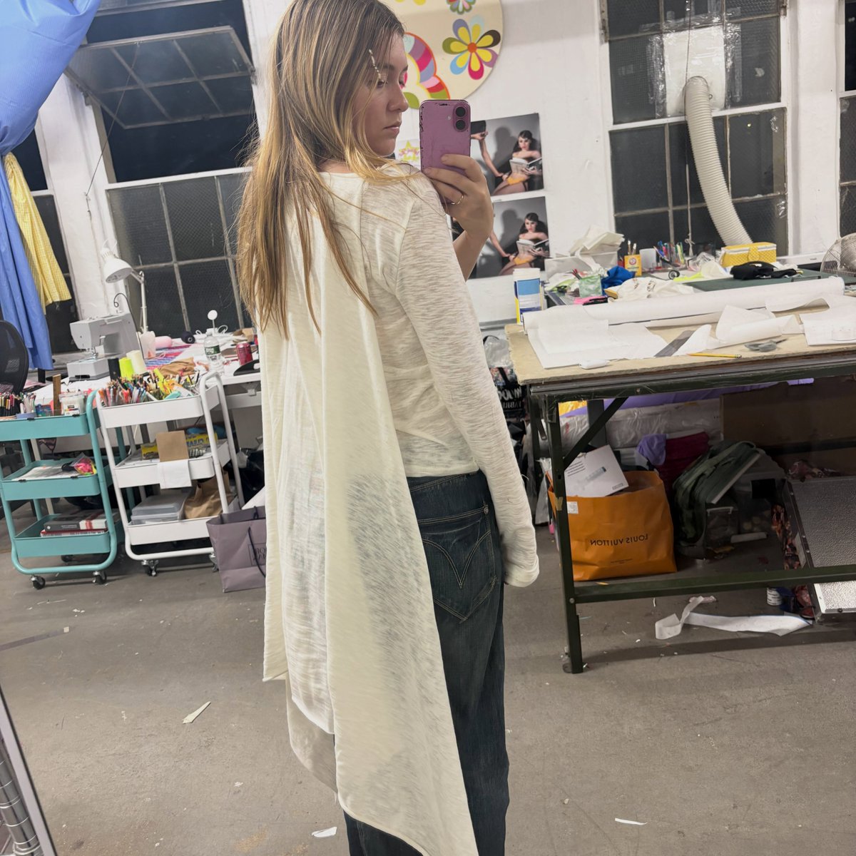 underscorestyle's tweet photo. custom lamotragine translucent long sleeve cape tee ❤︎
For Washington, DC show https://t.co/0uE1FpnvJp