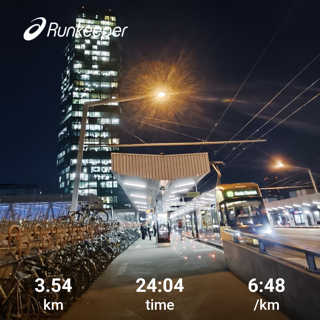 zureich37's tweet photo. rare Monday run 🏃➡️.
missed my Sunday run so got out today.
run to the track - run 5K - run home.
sweet 😀
#running #runchat #marathontraining #KeepRunning #RunningAfterWork https://t.co/uJun6slAST