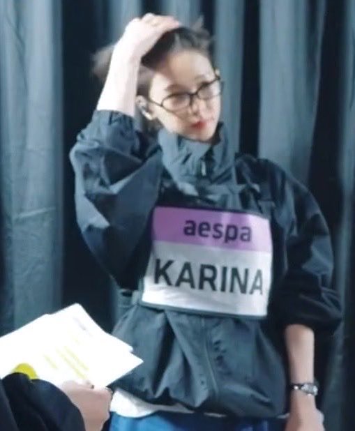 mascrina's tweet photo. girlboyfriend karina for the girls https://t.co/e08ZC5Hn7g
