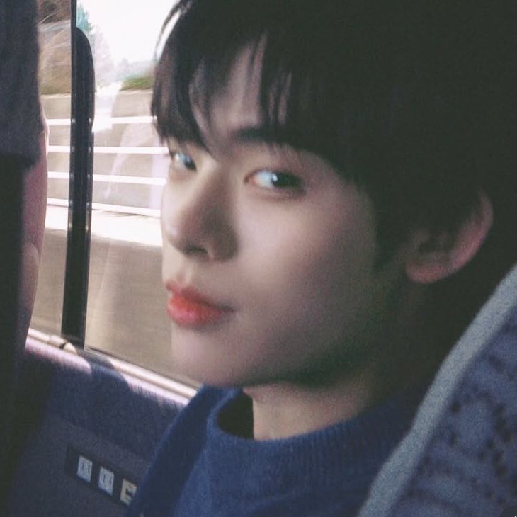 bbalight's tweet photo. คิดถึงด้วงกับเธออีกแล้ว y—y https://t.co/ghHYJcdQqe